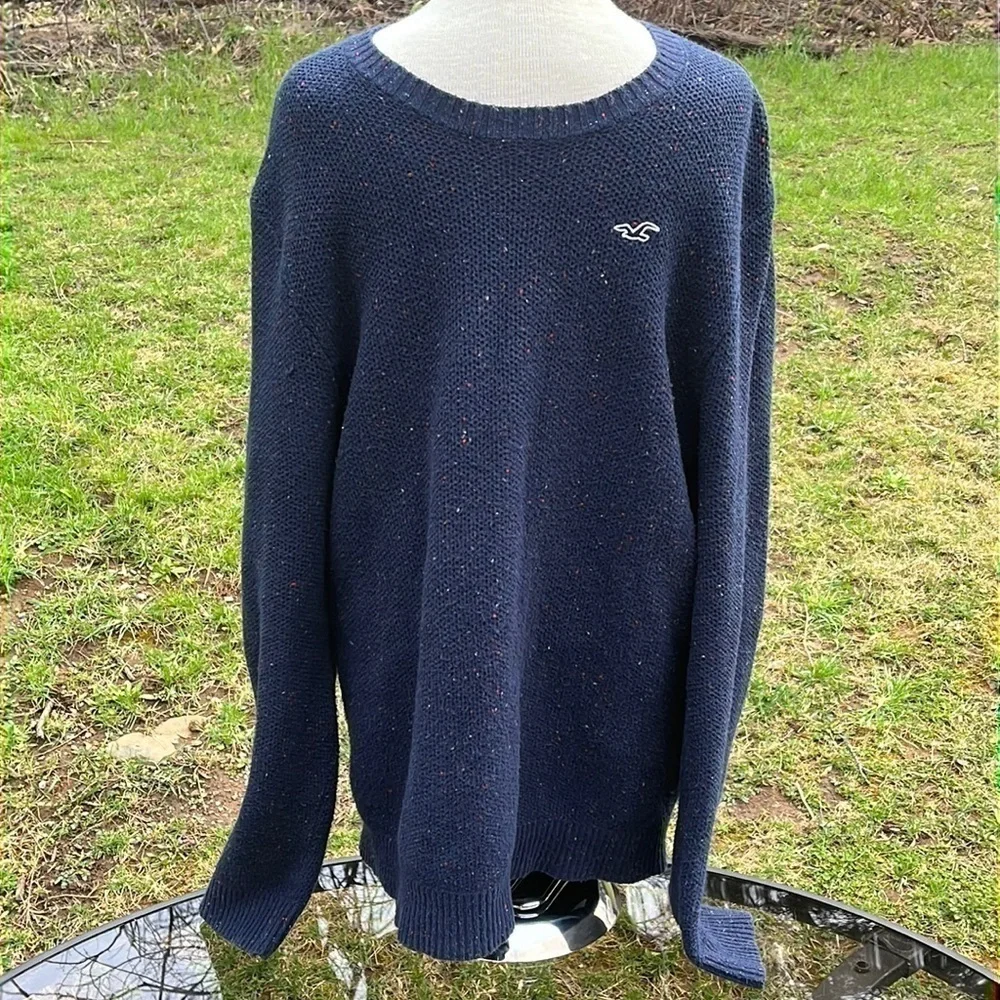 Hollister sweater long sleeve crew neck Mens size XL, Navy blue